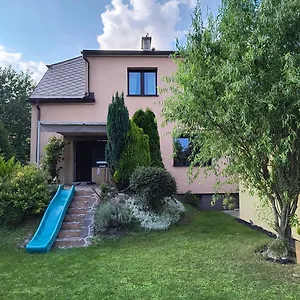  Apartmán S Parkovanim